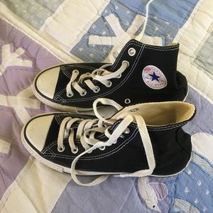 Black high-top converse